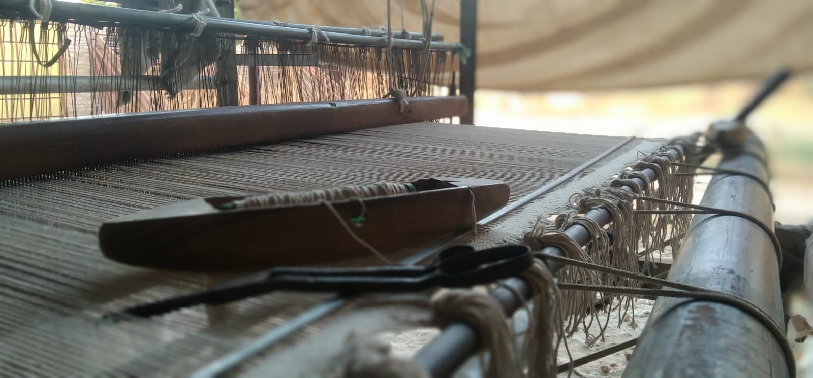 Weaving on loom